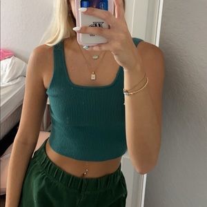 KENDALL & KYLIE RIBBED TANK 💚💚 in perfect condition!